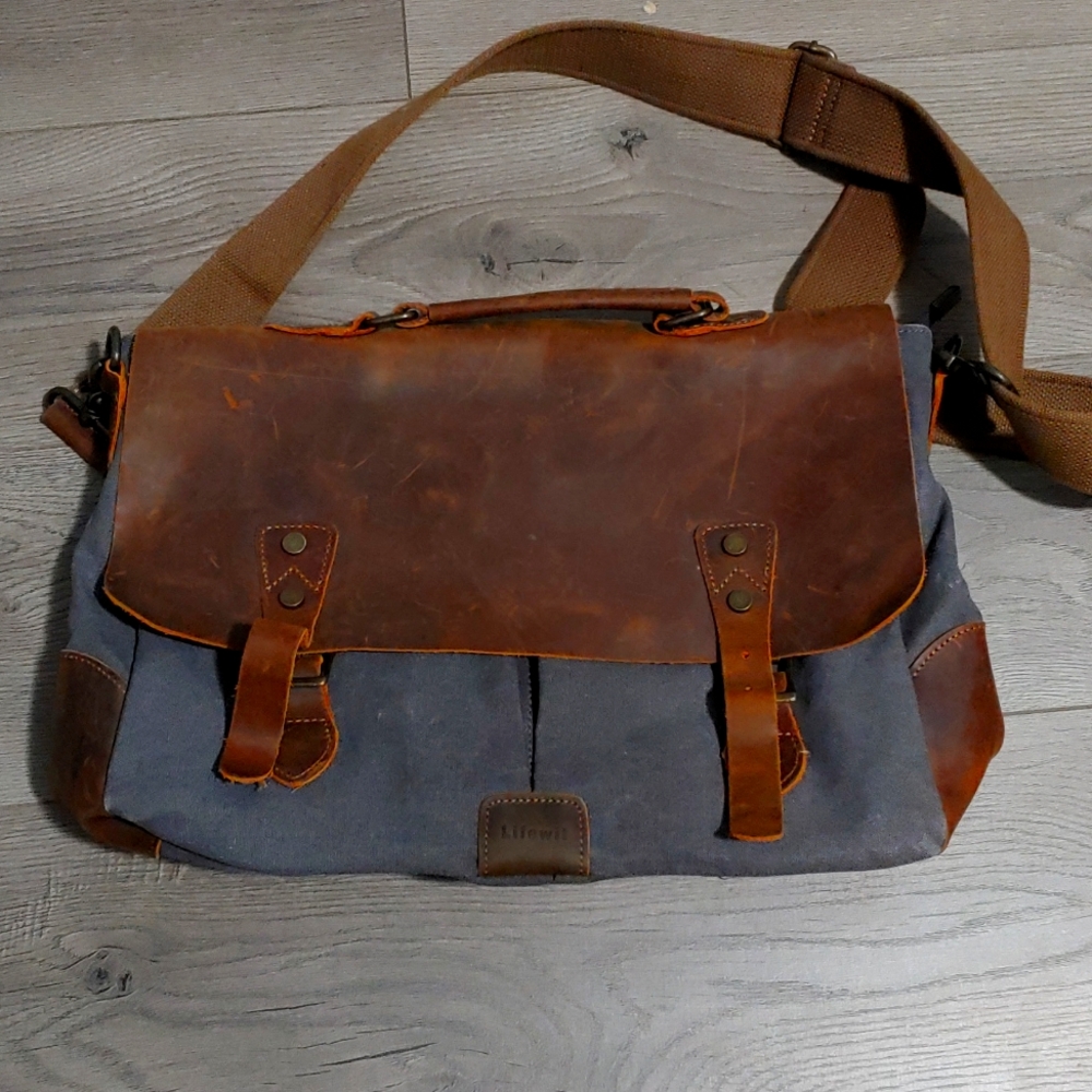 Leather laptop bag